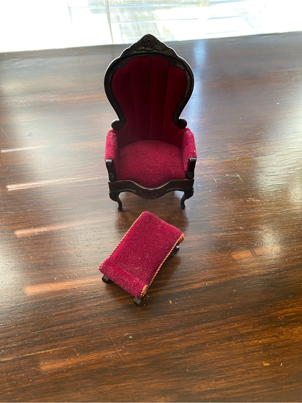 Sonia Messer Victorian Rococo Dollhouse Gentleman’s Chair w/footrest